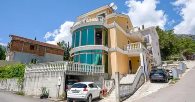 Villa 6 bedrooms with Garage in Tivat, Montenegro