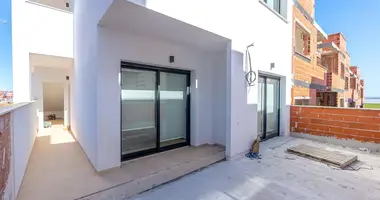 Penthouse 2 bedrooms in Torrevieja, Spain