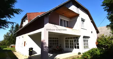 Haus 6 Zimmer in Großkirchen, Ungarn