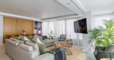 4 bedroom apartment in Marbella, Spain