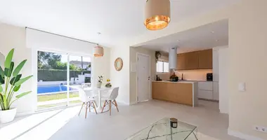 Apartamento 2 habitaciones en San Pedro Alcantara, Španjolska
