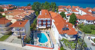 Hôtel 1 667 m² dans Kriopigi, Grèce