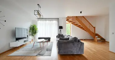 Apartamento 5 habitaciones en Riga, Letonia