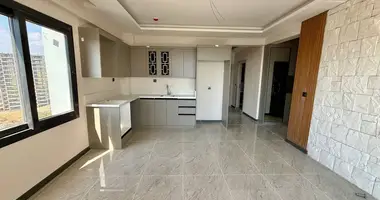 2 bedroom apartment in Mezitli, Turkey