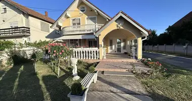 Casa 7 habitaciones en Belgrado, Serbia