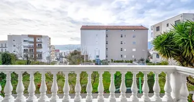 Apartamento 2 habitaciones en Tivat, Montenegro