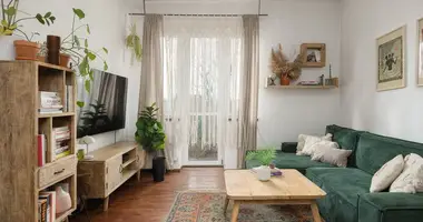Квартира 2 комнаты в Варшава, Польша