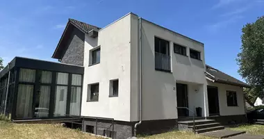 7 room house in Emmerich on the Rhine, Germany