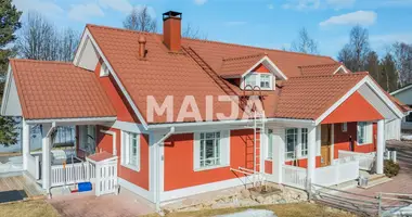 Dom 4 pokoi w Saarenkyla, Finlandia