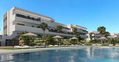 2 bedroom apartment in Estepona, Spain