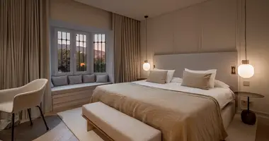 4 bedroom apartment in Marbella, Spain