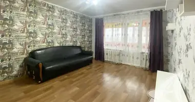 Apartamento 2 habitaciones en Abiarouscyna, Bielorrusia