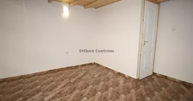 Commercial property 37 m² in Budapest, Hungary