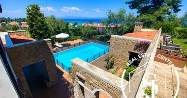 Villa 6 bedrooms in Polychrono, Greece