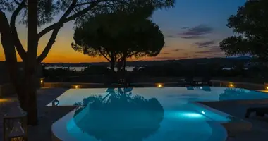 Villa 4 chambres avec Vue sur la mer, avec Piscine, avec Vue sur la montagne dans Hermionide, Grèce