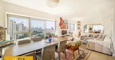 4 room apartment in Tel-Aviv, Israel