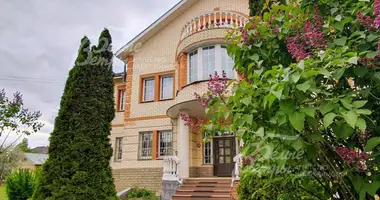 8 room house with Furnitured, with Internet, with Yes in Gorodishche, Russia