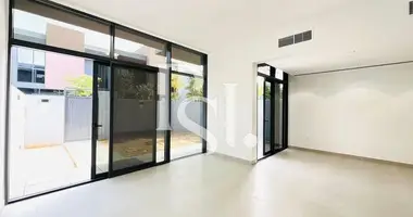 3 bedroom townthouse in Sharjah Emirate, UAE