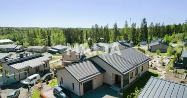 Dom 5 pokojów w Kirkkonummi, Finlandia