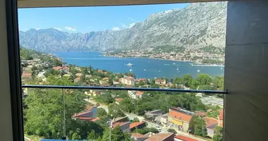 Mieszkanie 3 pokoi w Skaljari, Czarnogóra