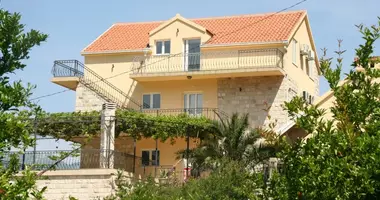 Villa 8 bedrooms in Dobrota, Montenegro
