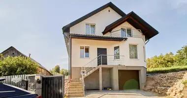 House in Samachvalavicki sielski Saviet, Belarus