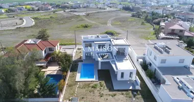 4 bedroom house with Air conditioner, with Swimming pool, with Garden in Latsia, Cyprus
