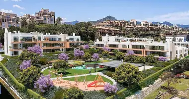 3 bedroom apartment in Marbella, Spain