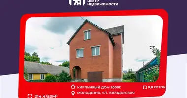 Haus in Maladsetschna, Weißrussland