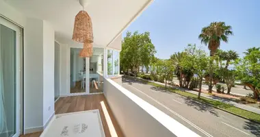 Apartamento 4 habitaciones en Málaga, Španjolska
