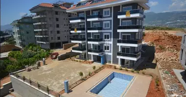 Apartamento 4 habitaciones con la piscina, con parque infantil, con Kuhnya amerikanskogo tipa en Karakocali, Turquía