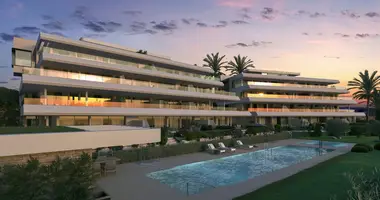 3 bedroom apartment in Estepona, Spain