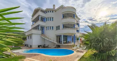 Casa 15 habitaciones en Trogir, Croacia