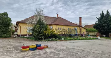 Haus 8 Zimmer in Zieglet, Ungarn