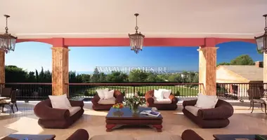 Villa  con Vistas al mar, con Piscina, con Junto al mar en Marbella, España