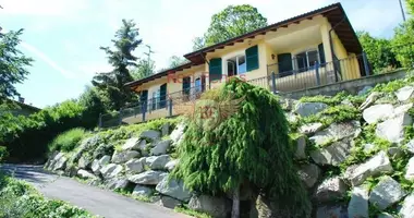 Villa 5 habitaciones en Verbania, Italia