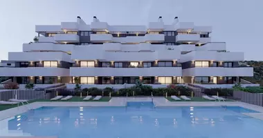 Apartamento 3 habitaciones con airea acondicionado, con vista al mar, con estacionamiento en Estepona, España