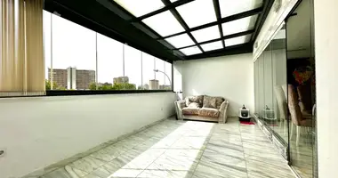 Apartamento 4 habitaciones en Alicante, España