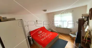 Wohnung 4 Zimmer in Zagreb, Kroatien