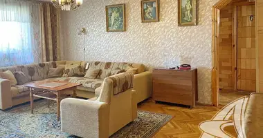 Apartamento 3 habitaciones en Brest, Bielorrusia