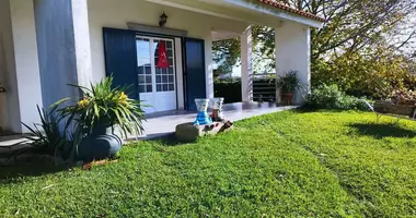 Casa 4 habitaciones en Aradas, Portugal