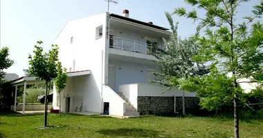 Dom wolnostojący 8 pokojów w Psakoudia, Grecja