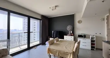 Condo 1 chambre avec Balcon, avec Meublesd, avec Ascenseur dans Na Kluea, Thaïlande