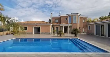 Haus 4 Schlafzimmer in Peyia, Zypern