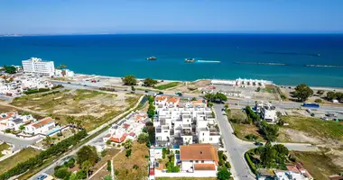 Haus 4 Schlafzimmer in Larnaka, Cyprus