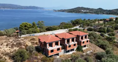 Reihenhaus 3 zimmer mit Meerblick, mit Bergblick in Nea Roda, Griechenland