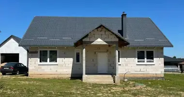 Maison dans Astrosycki siel ski Saviet, Biélorussie