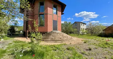 Maison dans Baraulianski sielski Saviet, Biélorussie