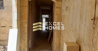 4 bedroom house in Fontana, Malta