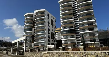 Mieszkanie 4 pokoi w Yalincak, Turcja